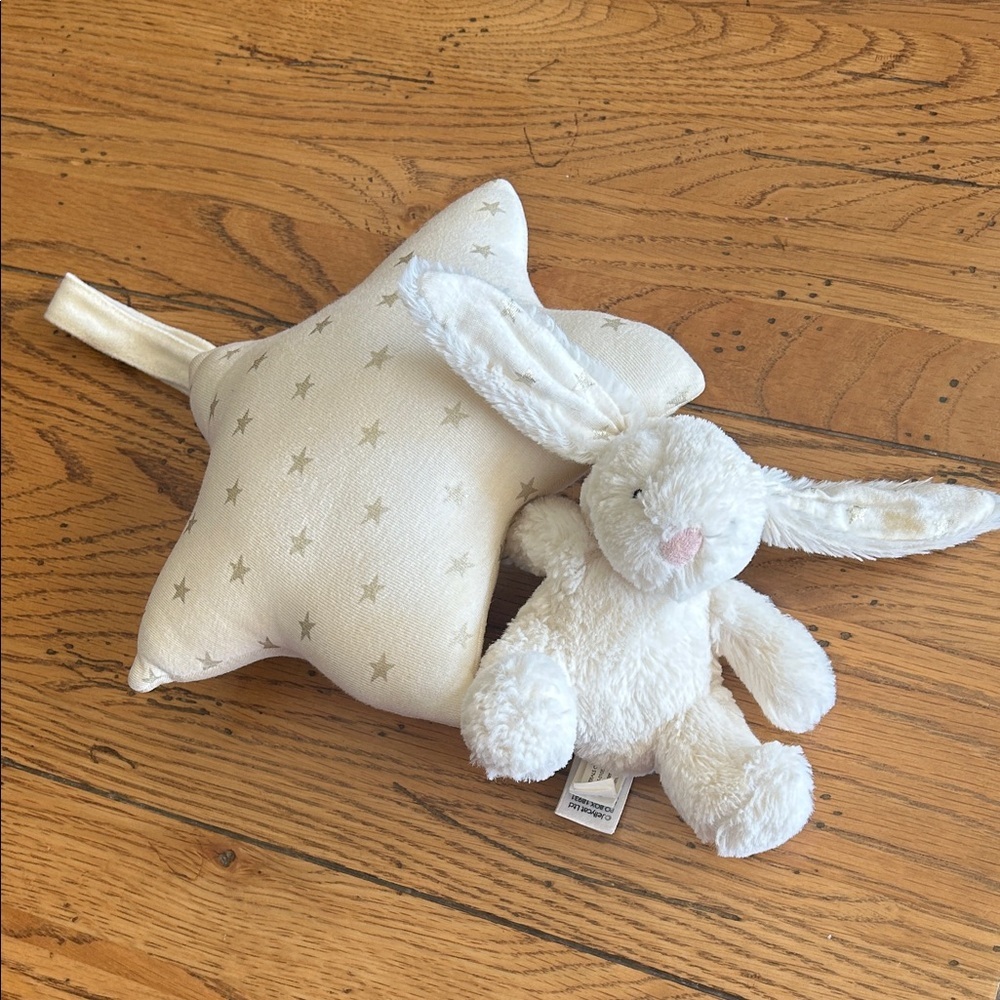 Jellycat Bashful Bunny Star Musical Pull - Picture 3 of 11